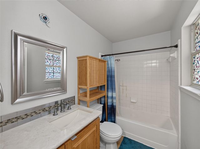 815 Lantana LN, Leander, TX 78641