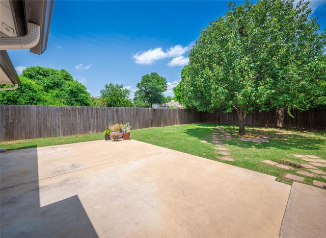 815 Lantana LN, Leander, TX 78641