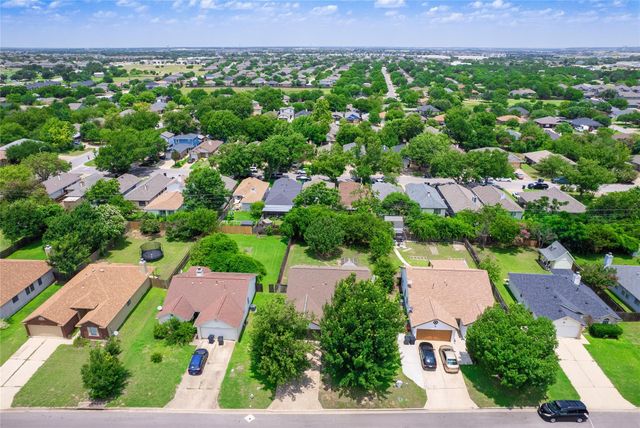 815 Lantana LN, Leander, TX 78641