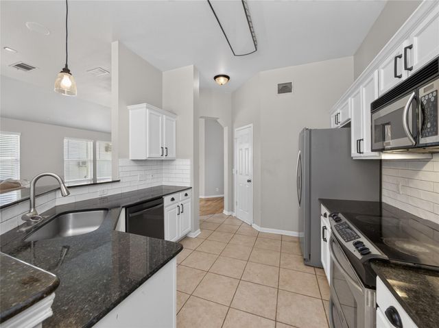 815 Lantana LN, Leander, TX 78641