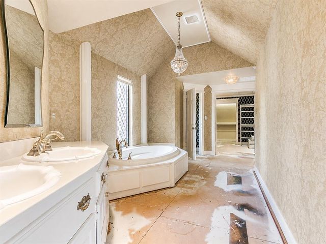 2006 Morning Dew Trail, Norman, OK 73072