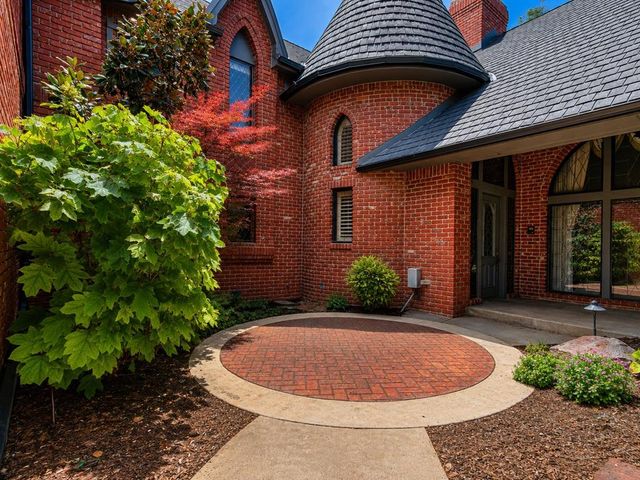 2006 Morning Dew Trail, Norman, OK 73072