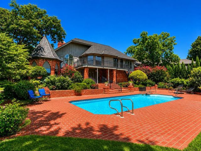 2006 Morning Dew Trail, Norman, OK 73072