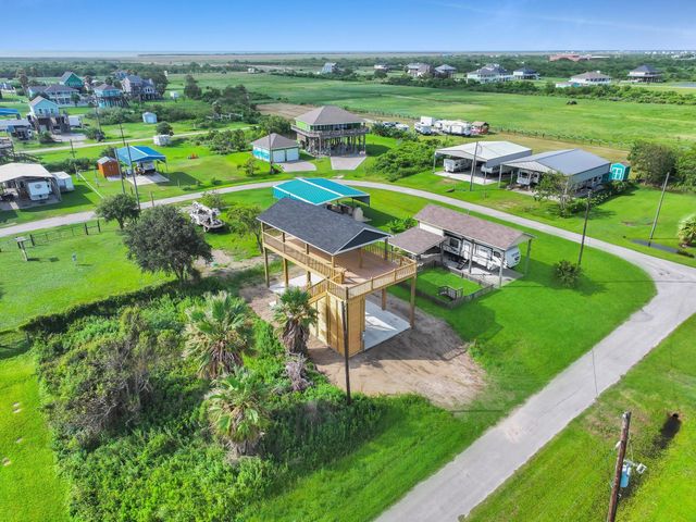 151 Bud Drive, Crystal Beach, TX 77650