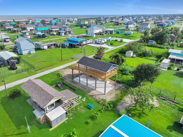151 Bud Drive, Crystal Beach, TX 77650