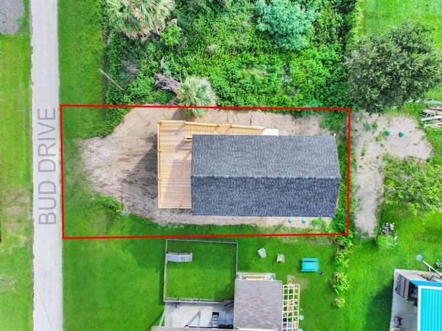 151 Bud Drive, Crystal Beach, TX 77650