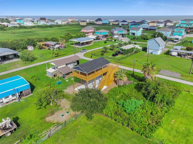 151 Bud Drive, Crystal Beach, TX 77650