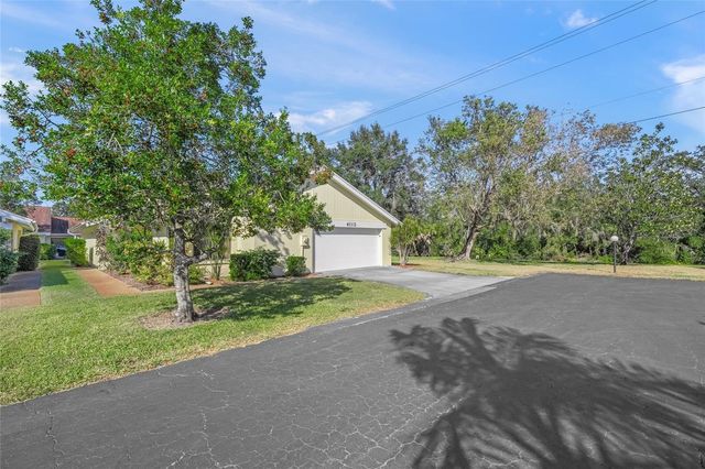 4113 CARRIAGE DRIVE 24, Sarasota, FL 34241
