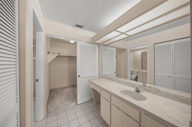 4113 CARRIAGE DRIVE 24, Sarasota, FL 34241