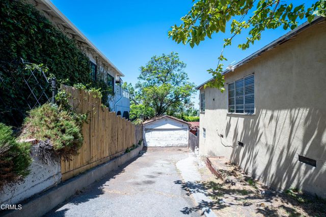 5007 Los Robles Street, Los Angeles, CA 90041