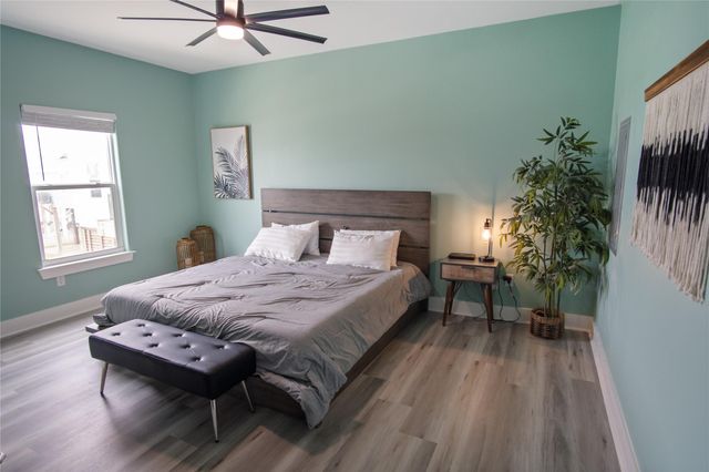 812 S Crystal Beach Road, Crystal Beach, TX 77650