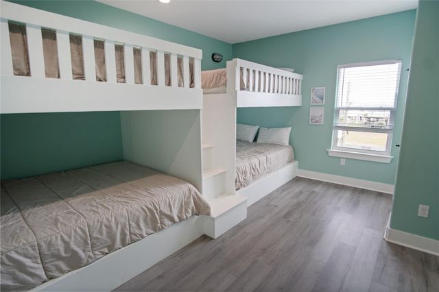 812 S Crystal Beach Road, Crystal Beach, TX 77650