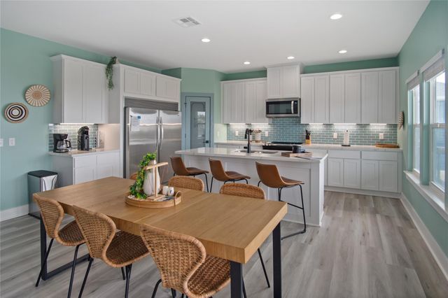 812 S Crystal Beach Road, Crystal Beach, TX 77650