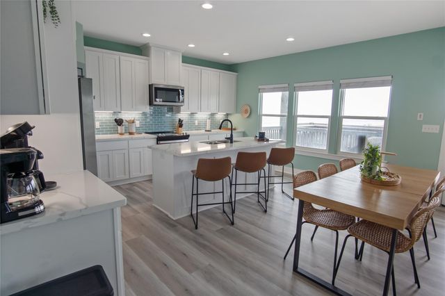 812 S Crystal Beach Road, Crystal Beach, TX 77650