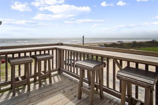 812 S Crystal Beach Road, Crystal Beach, TX 77650