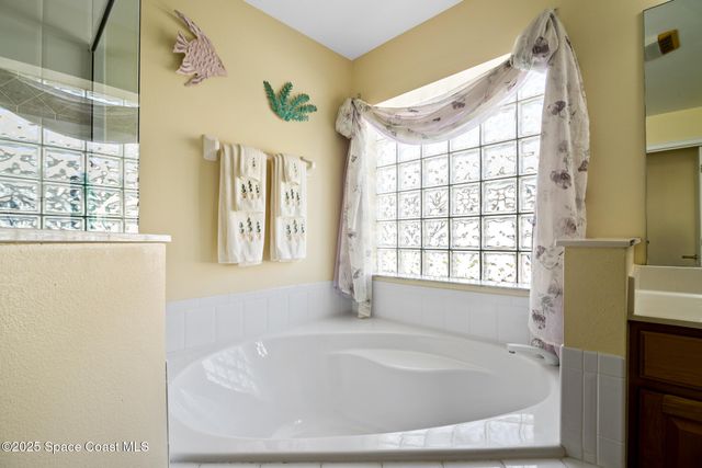 1611 Lago Mar Drive, Melbourne, FL 32940