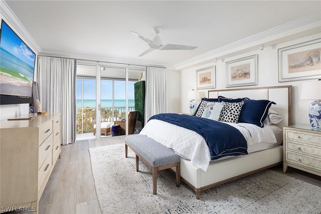 8111 Bay Colony DR 302, Naples, FL 34108