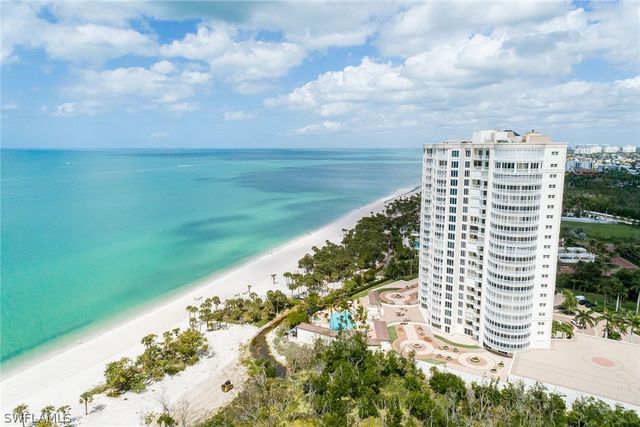 8111 Bay Colony DR 302, Naples, FL 34108