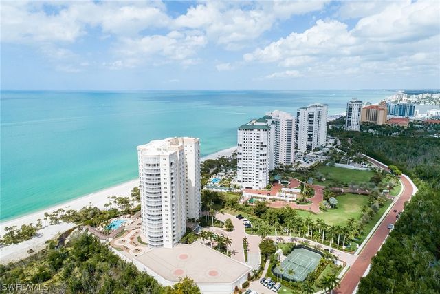 8111 Bay Colony DR 302, Naples, FL 34108