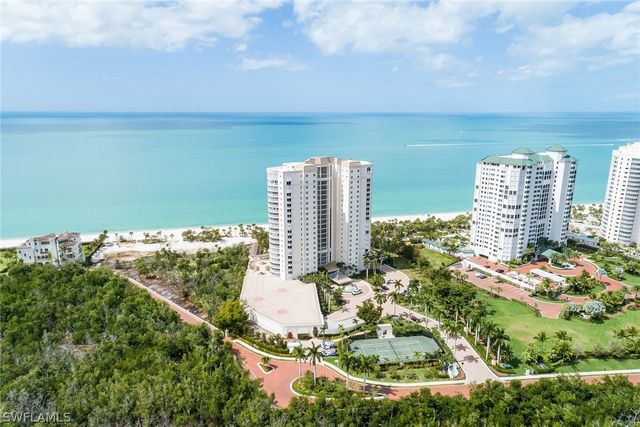 8111 Bay Colony DR 302, Naples, FL 34108