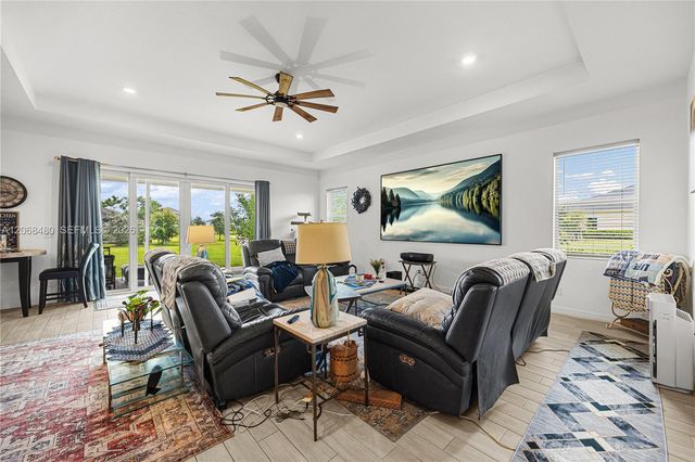 1085 Haywagon Trail, Loxahatchee, FL 33470