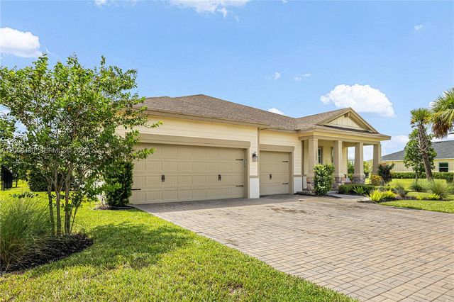 1085 Haywagon Trail, Loxahatchee, FL 33470