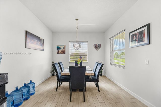 1085 Haywagon Trail, Loxahatchee, FL 33470
