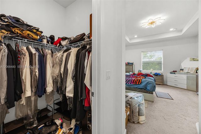 1085 Haywagon Trail, Loxahatchee, FL 33470