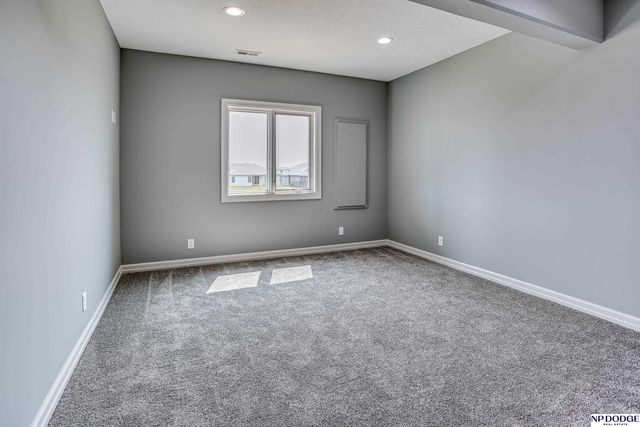 3507 S 219 Street, Elkhorn, NE 68022