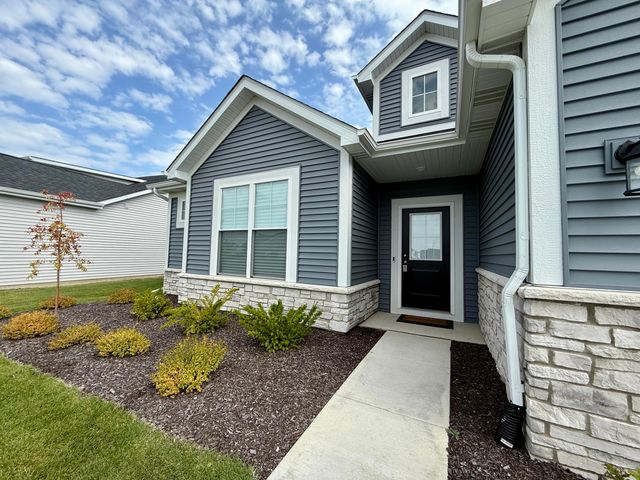 4909 Sedona Circle, Schererville, IN 46375