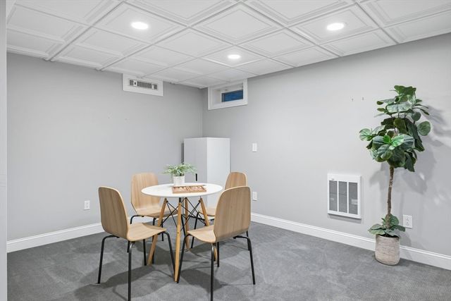 25 North St, Hopkinton, MA 01748