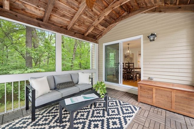25 North St, Hopkinton, MA 01748