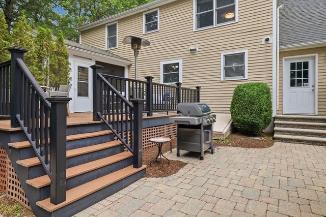 25 North St, Hopkinton, MA 01748