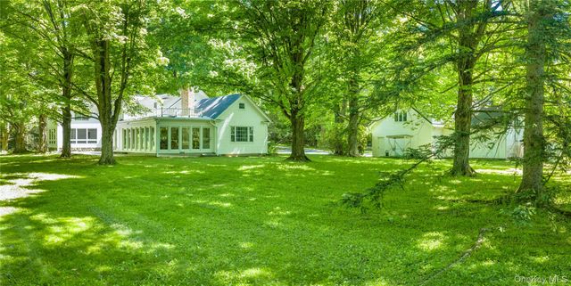 64 S Quaker Hill Road, Pawling, NY 12564