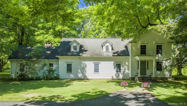 64 S Quaker Hill Road, Pawling, NY 12564