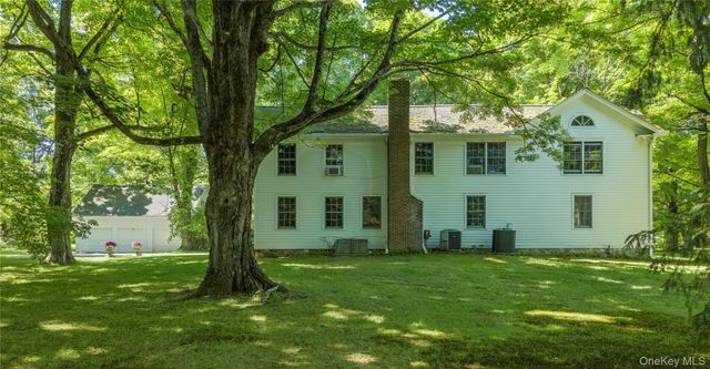 64 S Quaker Hill Road, Pawling, NY 12564