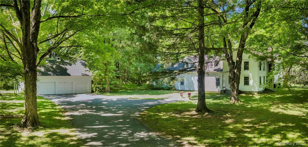 64 S Quaker Hill Road, Pawling, NY 12564