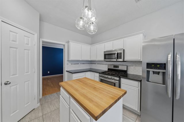 17338 Kiowa River Lane, Houston, TX 77095