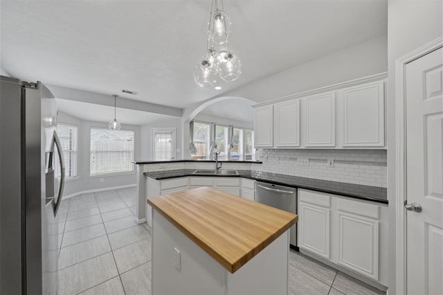 17338 Kiowa River Lane, Houston, TX 77095