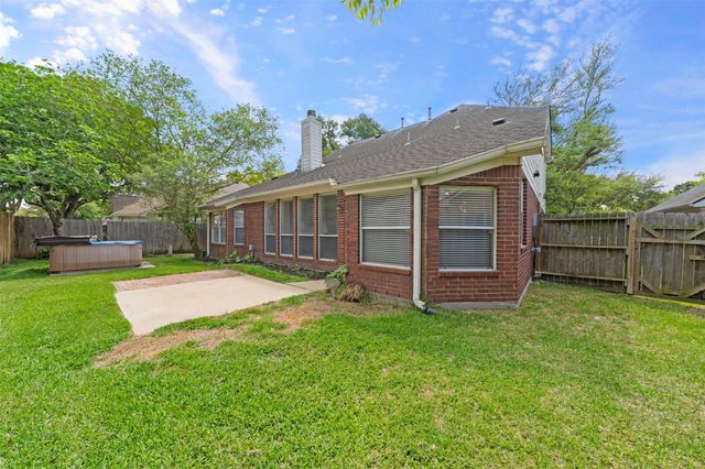 17338 Kiowa River Lane, Houston, TX 77095