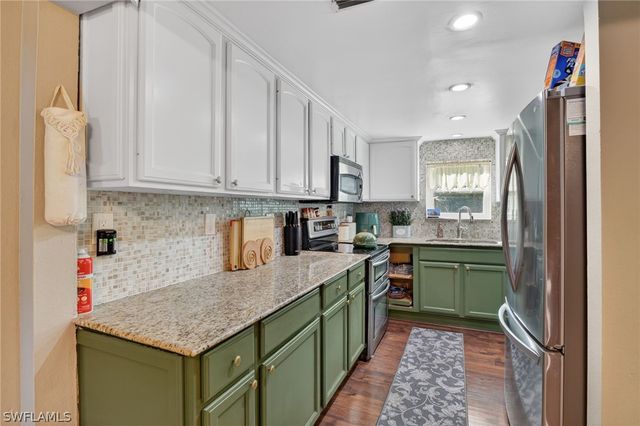 4261 Elwood RD, Fort Myers, FL 33908