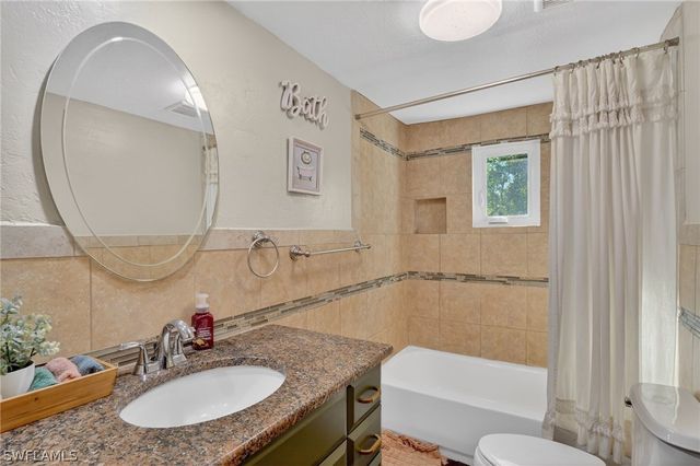 4261 Elwood RD, Fort Myers, FL 33908