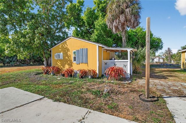 4261 Elwood RD, Fort Myers, FL 33908