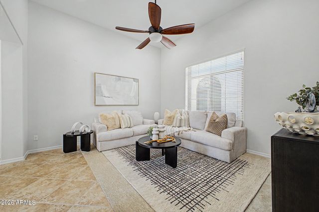 2163 W SCULLY Drive, Phoenix, AZ 85023