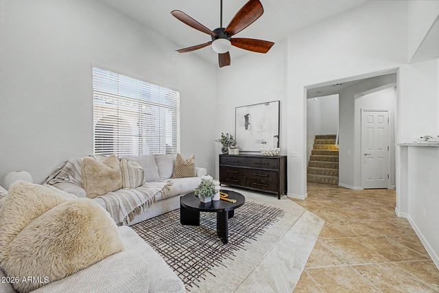 2163 W SCULLY Drive, Phoenix, AZ 85023