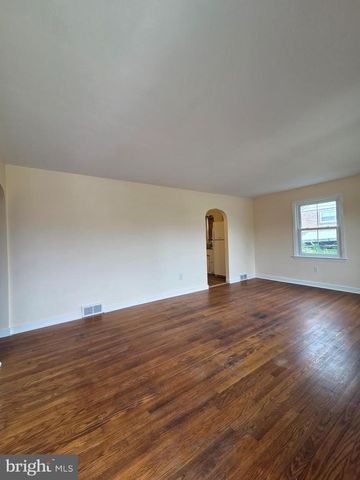 2804 GARFIELD AVE, Reading, PA 19609