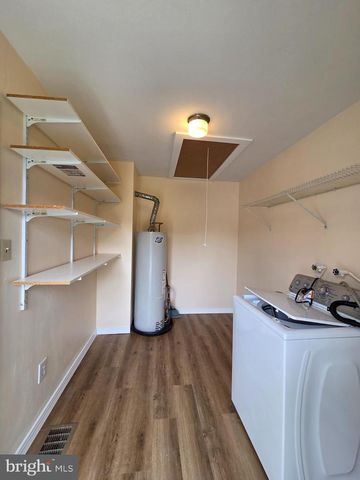 2804 GARFIELD AVE, Reading, PA 19609
