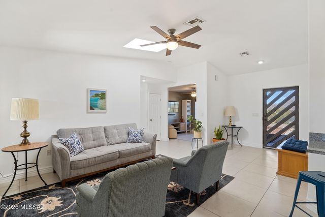 379 Paseo Picamaderos, Rio Rico, AZ 85648