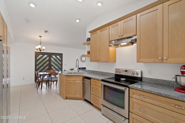 379 Paseo Picamaderos, Rio Rico, AZ 85648