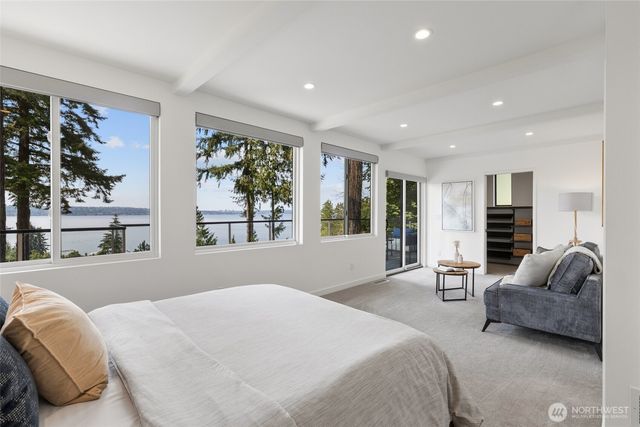 2003 82nd Avenue SE, Mercer Island, WA 98040